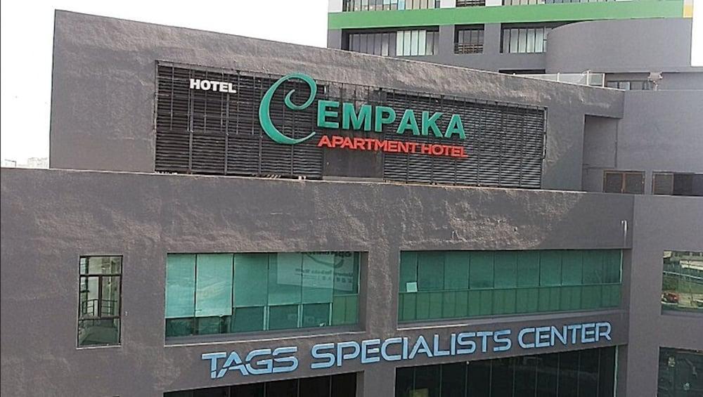 Cempaka Apartment Hotel Куала-Лумпур Экстерьер фото